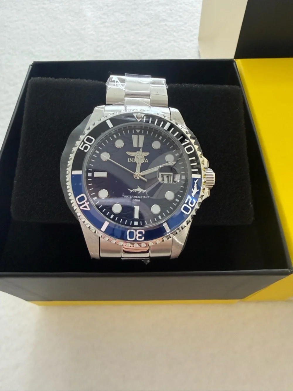 Invicta Men’s 44716 Pro Diver-Black and Blue